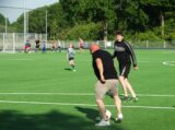 Laatste training S.K.N.W.K. JO11-1JM van seizoen 2022-2023 (partijtje tegen de ouders) (83/221)